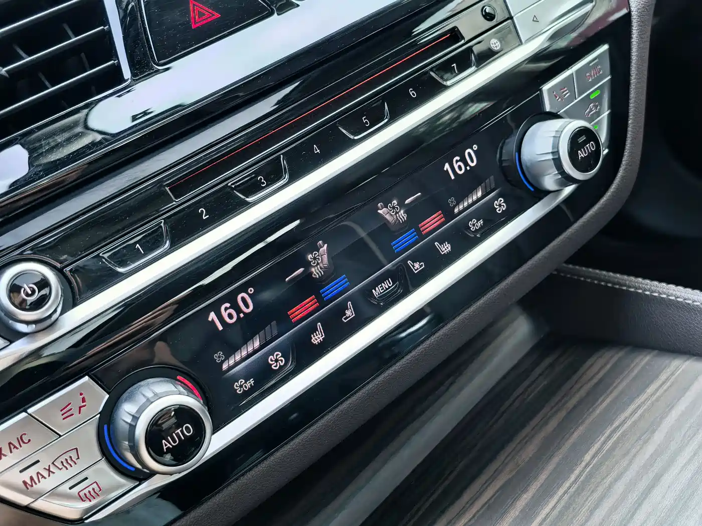 BMW 5 Series 2018 Facelift 530Li xDrive Luxury Package фото 12