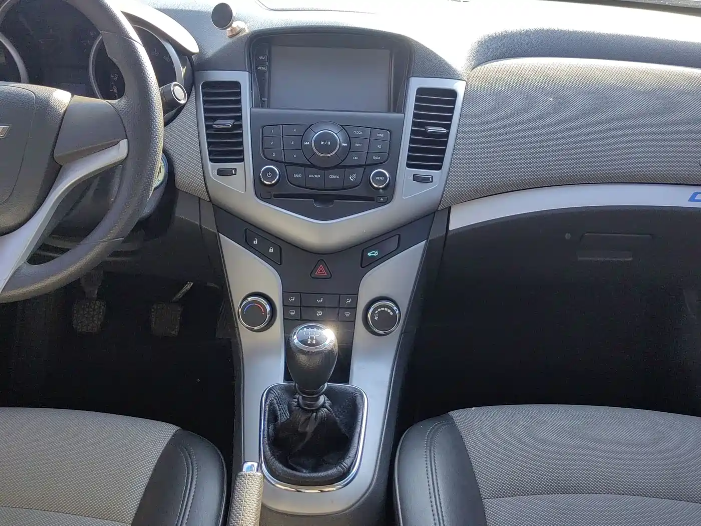 Chevrolet Cruze 2013 1.6L SE WTCC Edition MT фото 7
