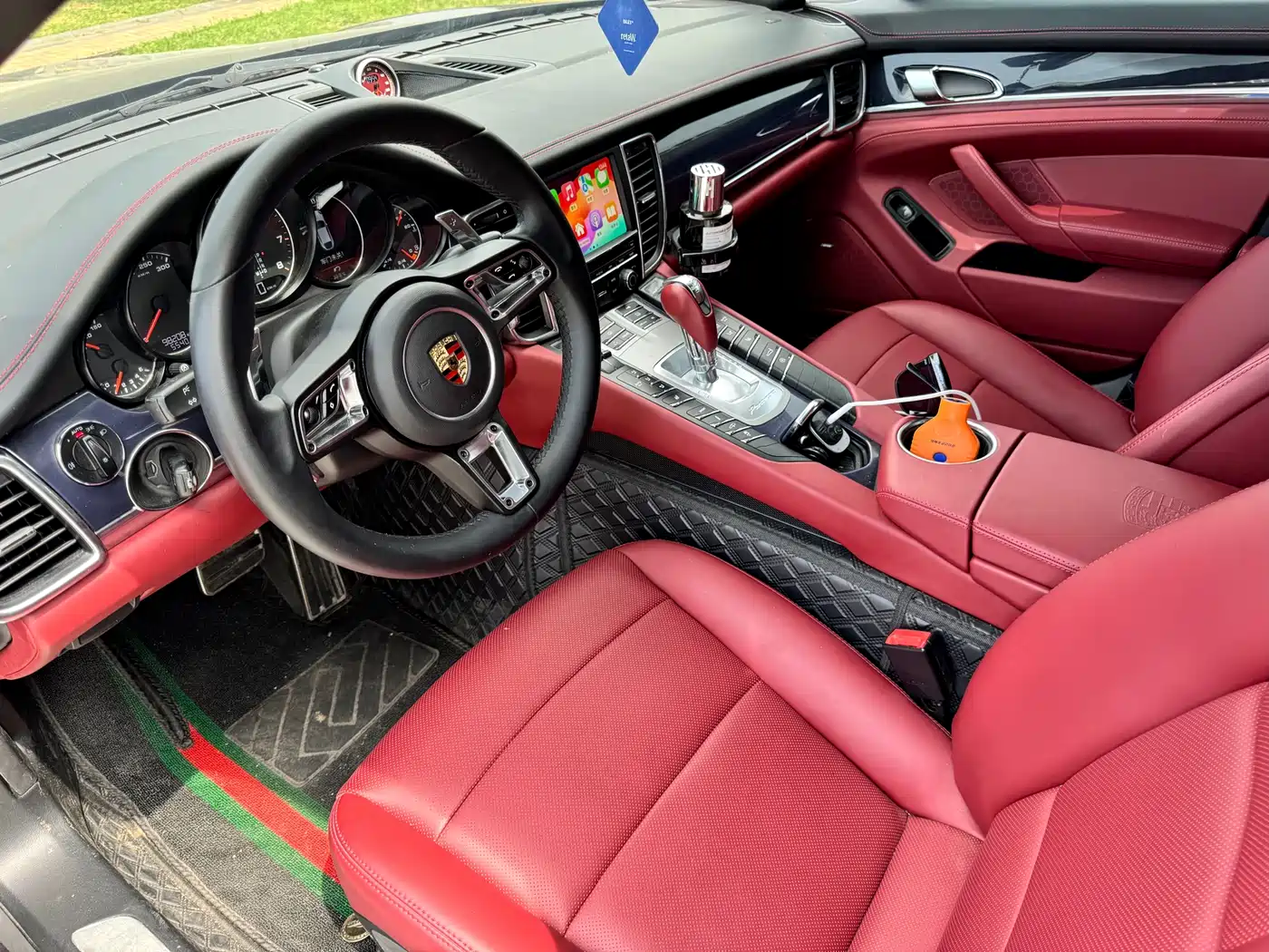 Porsche Panamera 2010 Panamera 4 3.6L фото 16