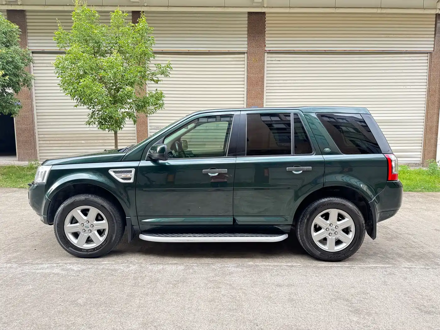 Land Rover Freelander 2 2010 3.2 i6 Automatic HSE Petrol фото 5