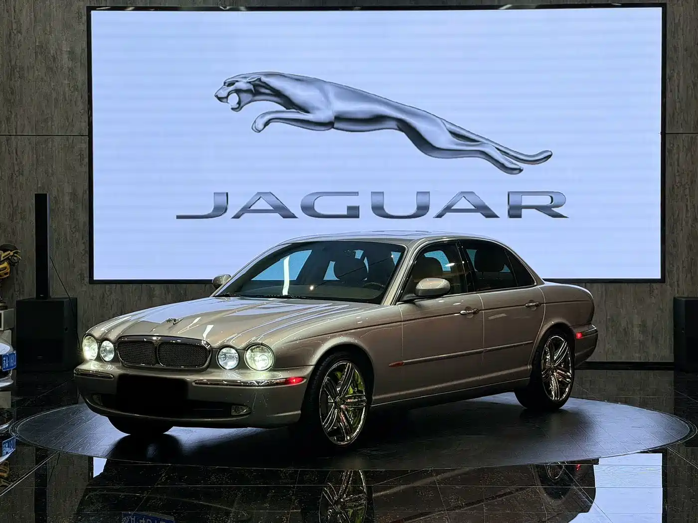 Jaguar XJ 2003 2004 Model XJ8 4.2