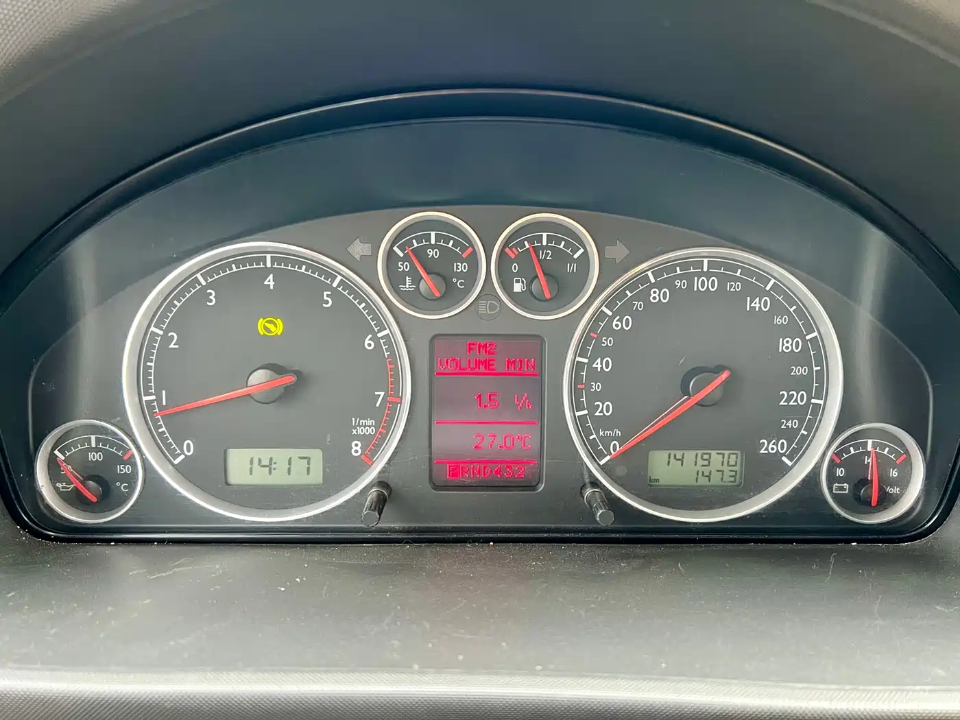 Volkswagen Sharan 2004 Model 1.8T Automatic фото 12