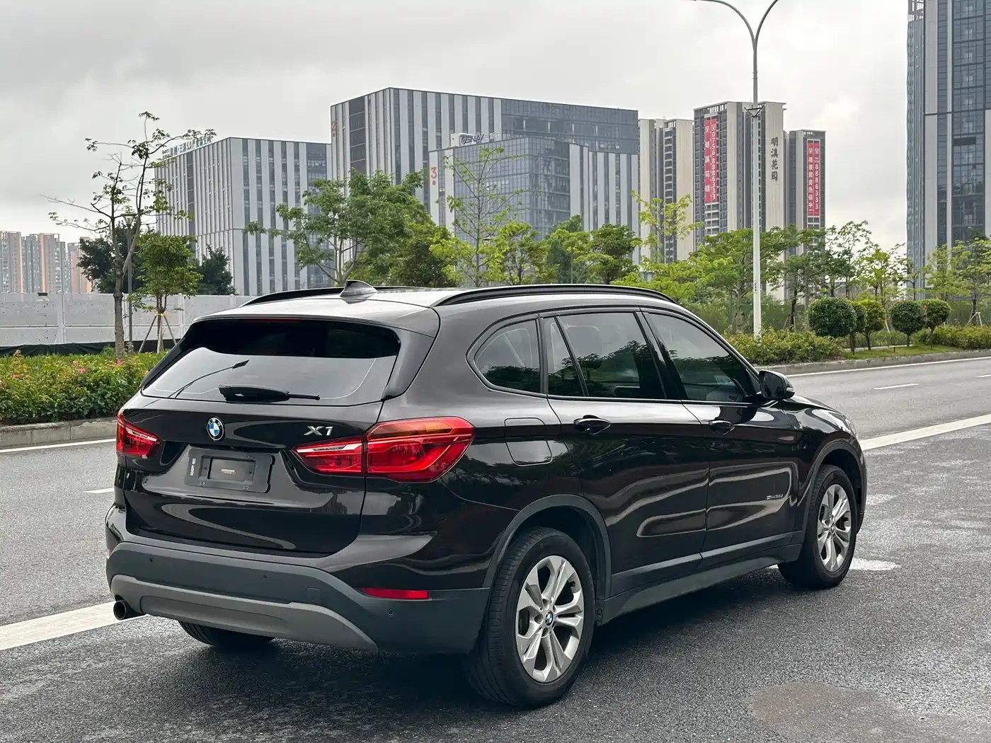 BMW X1 2016 sDrive18Li Premium Model фото 4