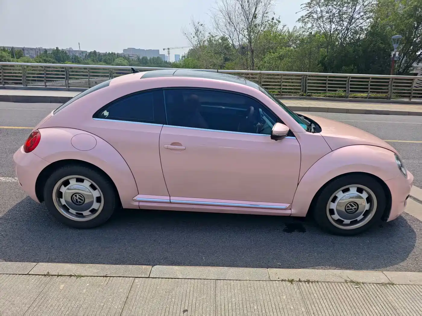 Volkswagen Beetle 2014 1.2TSI Comfort Edition фото 6