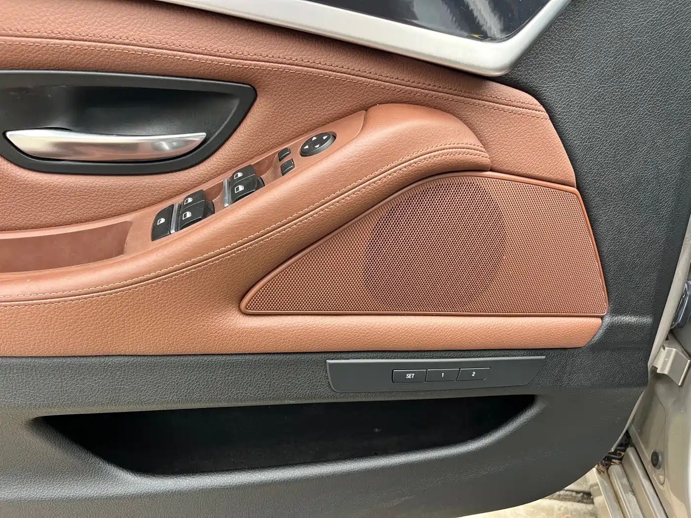 BMW 5 Series 2014 520Li Elegance фото 8