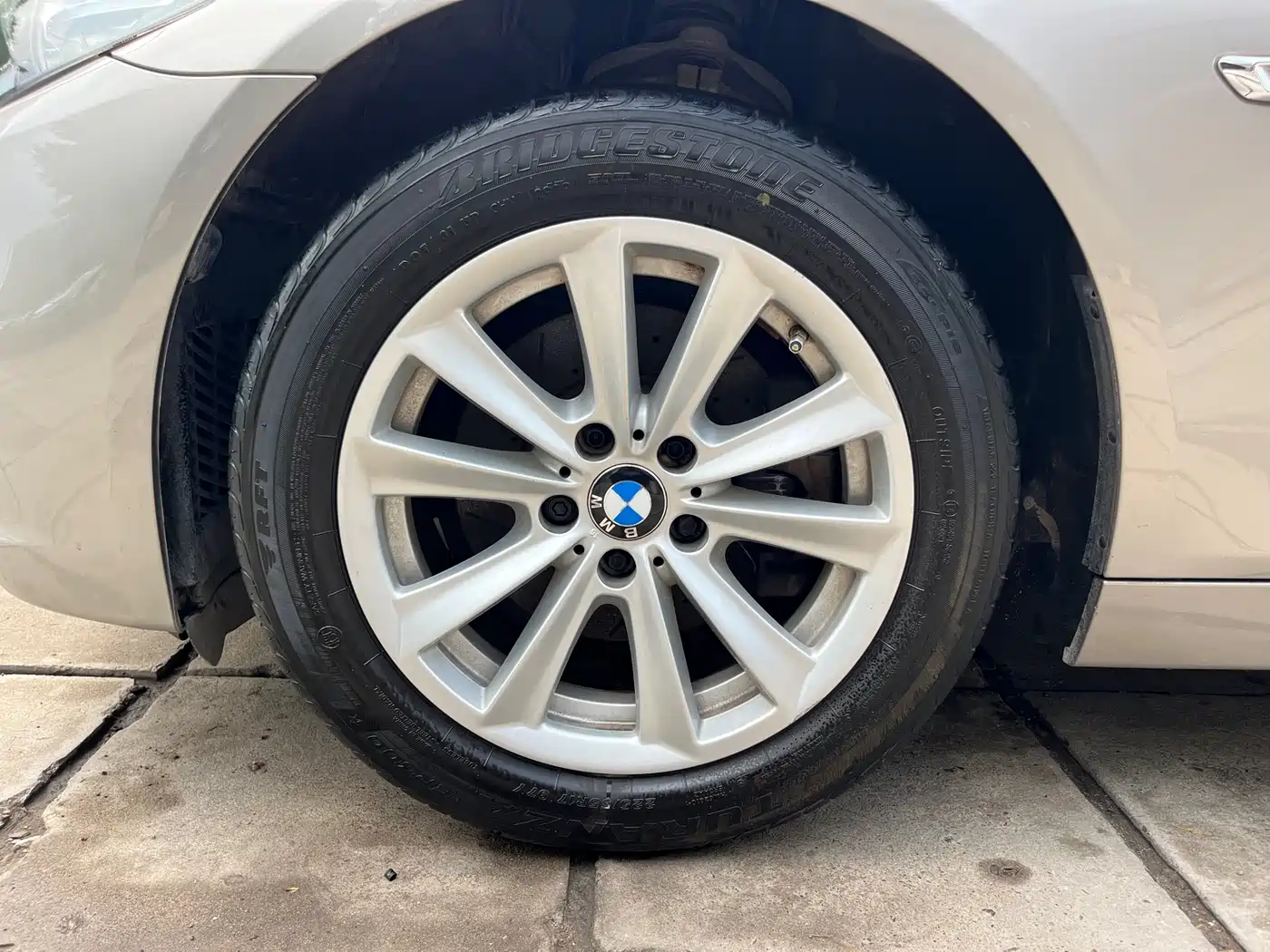 BMW 5 Series 2014 520Li Elegance фото 28