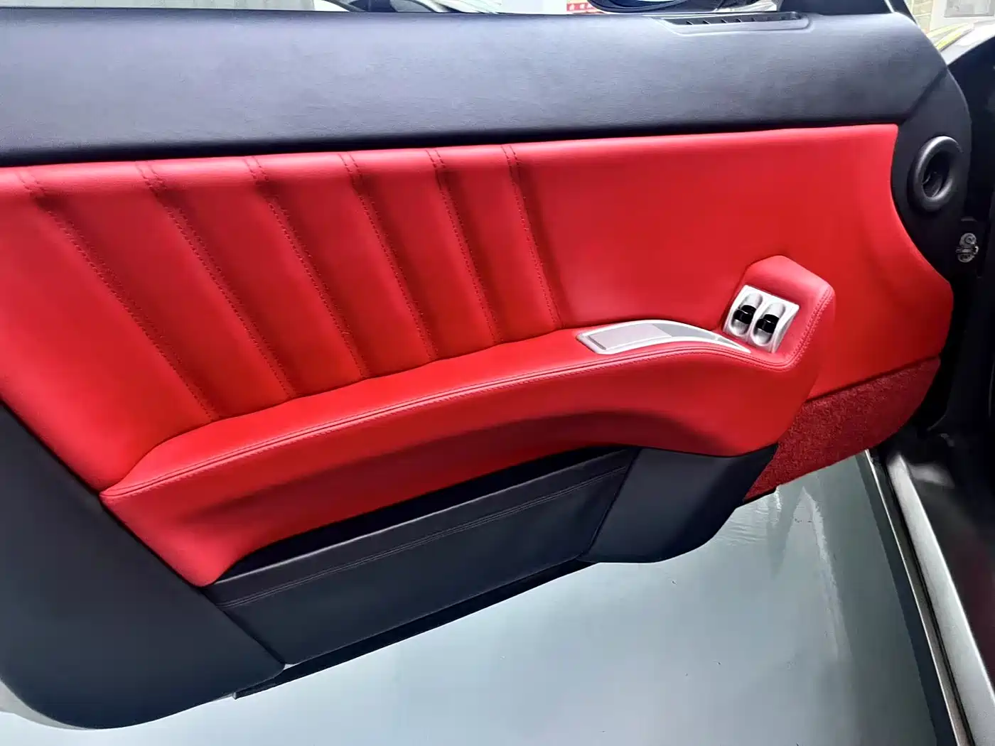 Ferrari 612 2005 Scaglietti 5.7 фото 16