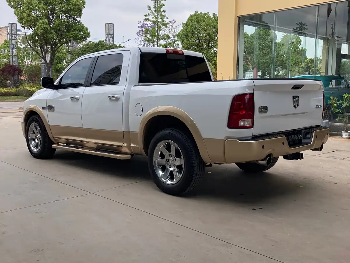 RAM Trucks 2013