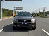 Фото 2 - Volkswagen Touareg