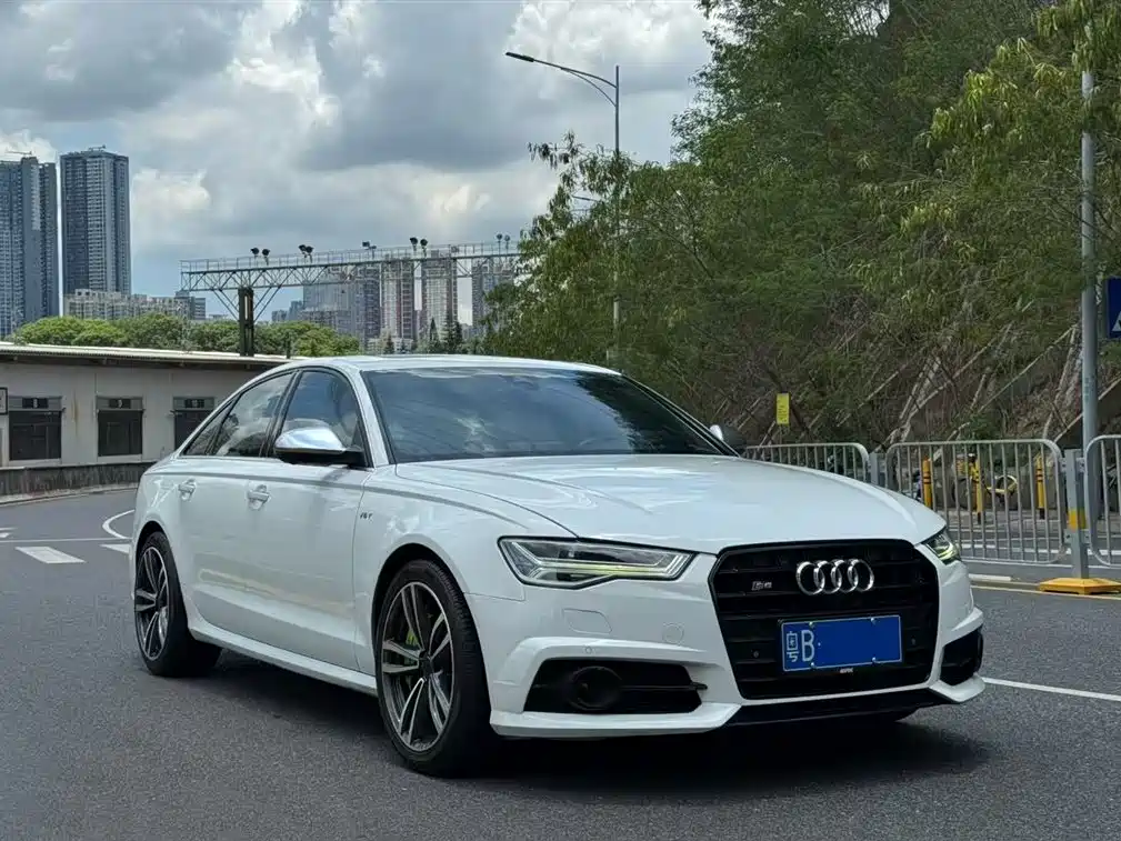 Audi S6 2013 S6 4.0TFSI фото 3