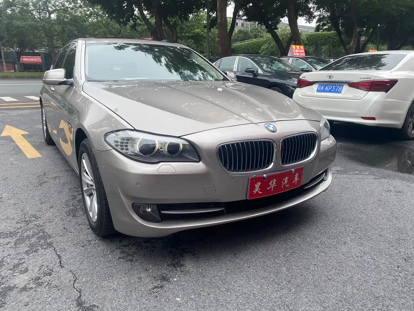 BMW 5 Series 2013 525Li Excellence Edition фото 3