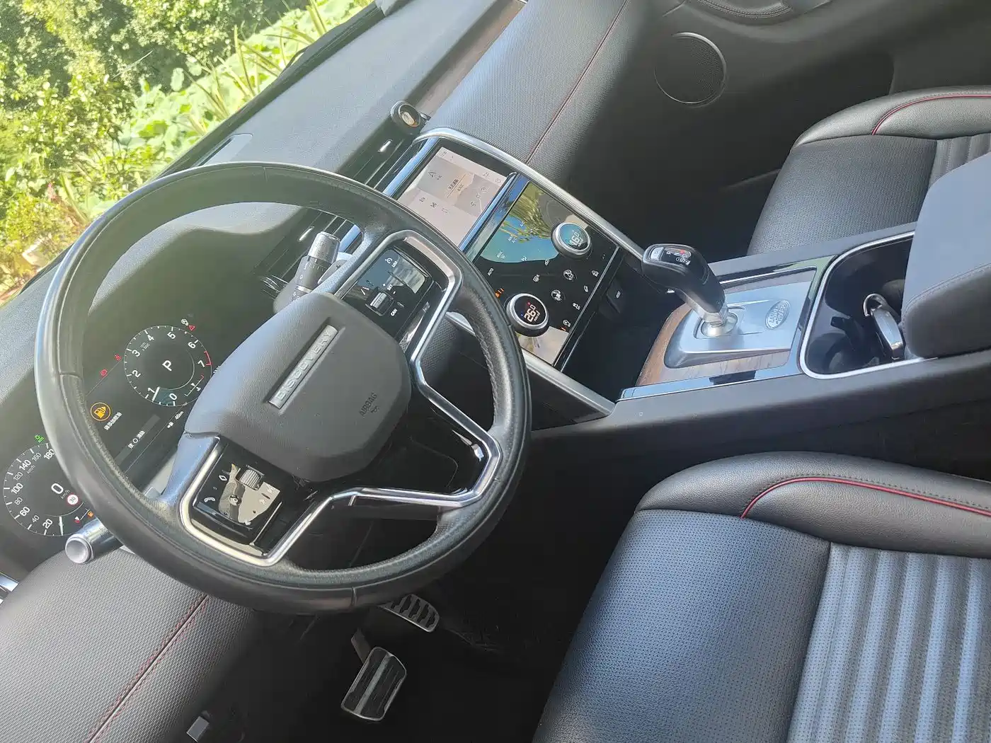 LAND ROVER DISCOVER SPORTS