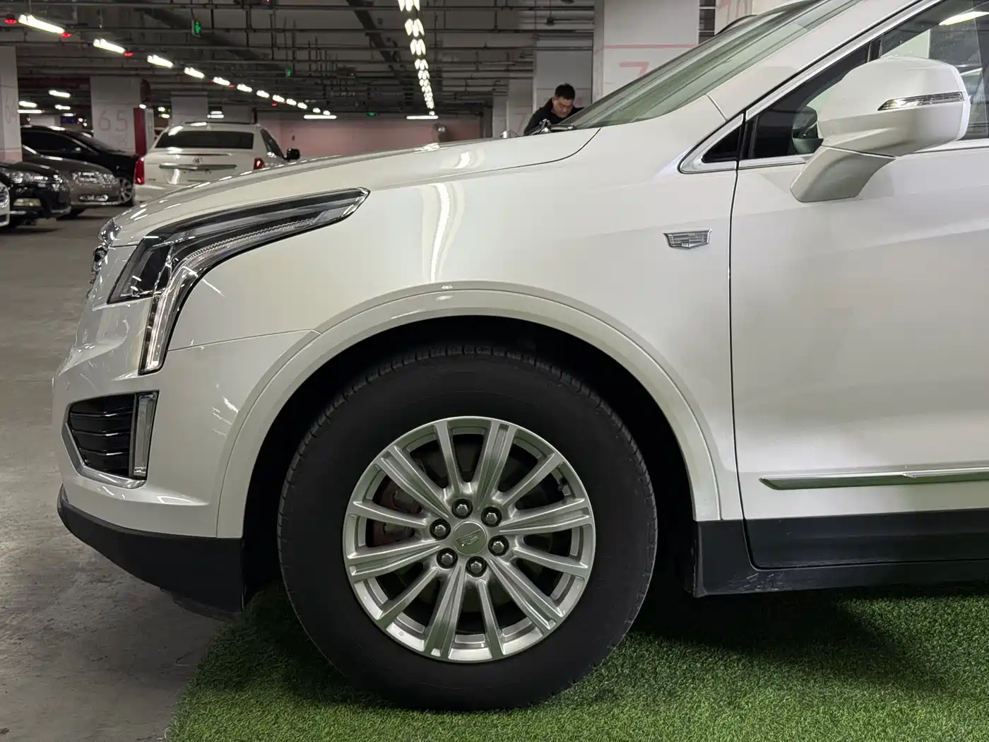 Cadillac XT5 2016 25T Luxury Model фото 21
