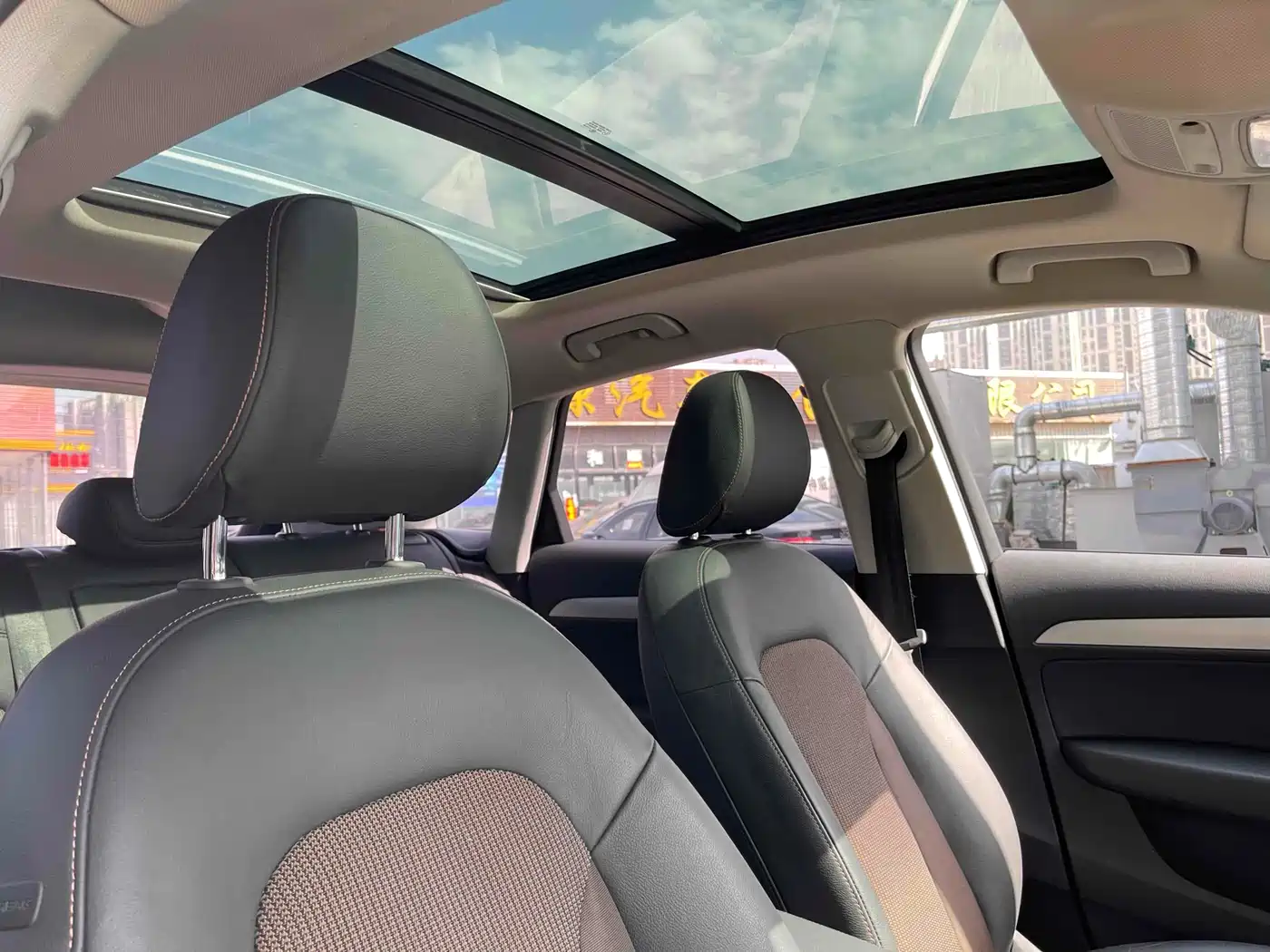 Audi Q3 2018 30th Anniversary Edition 35 TFSI Fashion фото 12