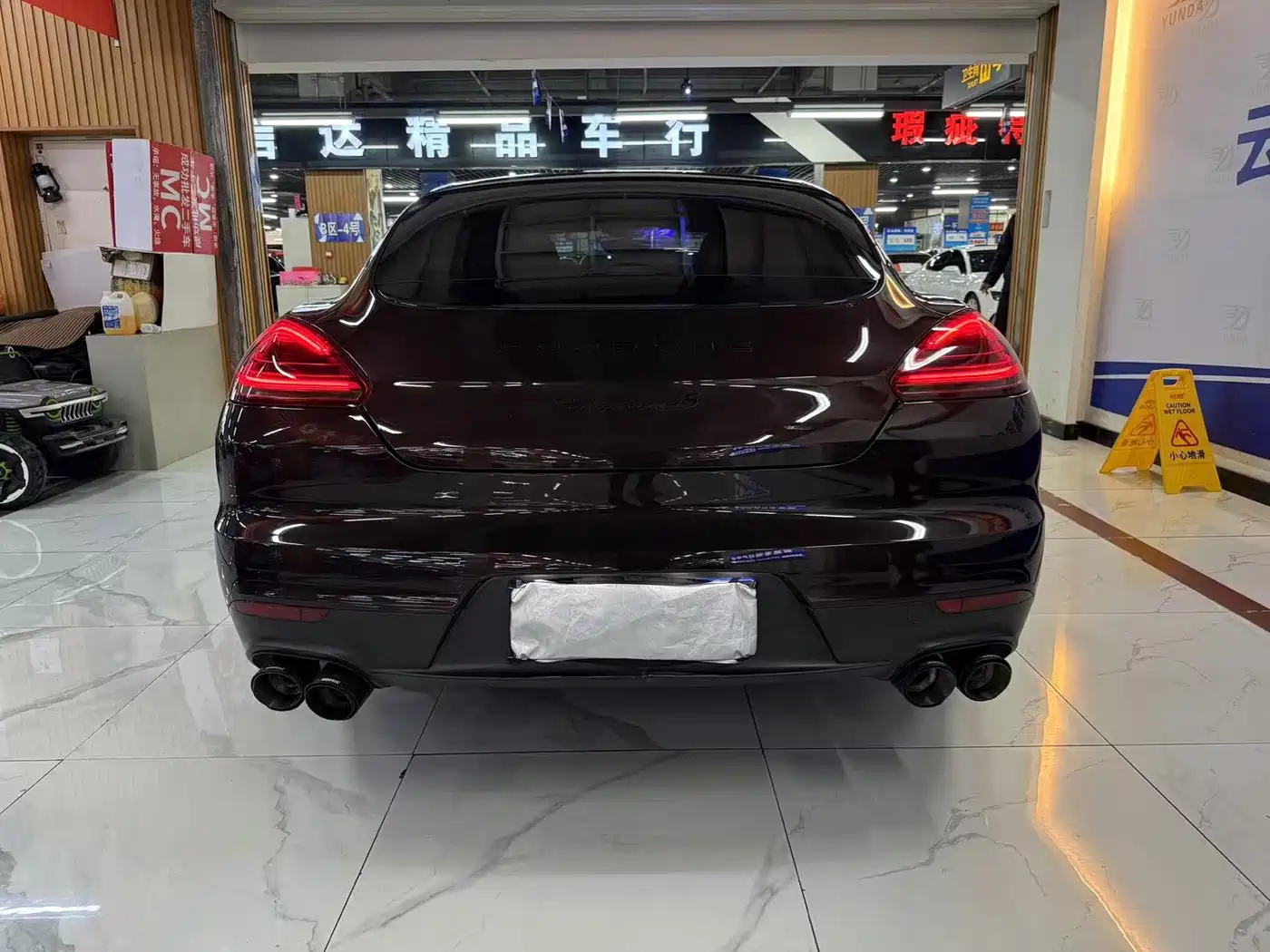 Porsche Panamera 2014 Panamera 4 3.0T фото 5