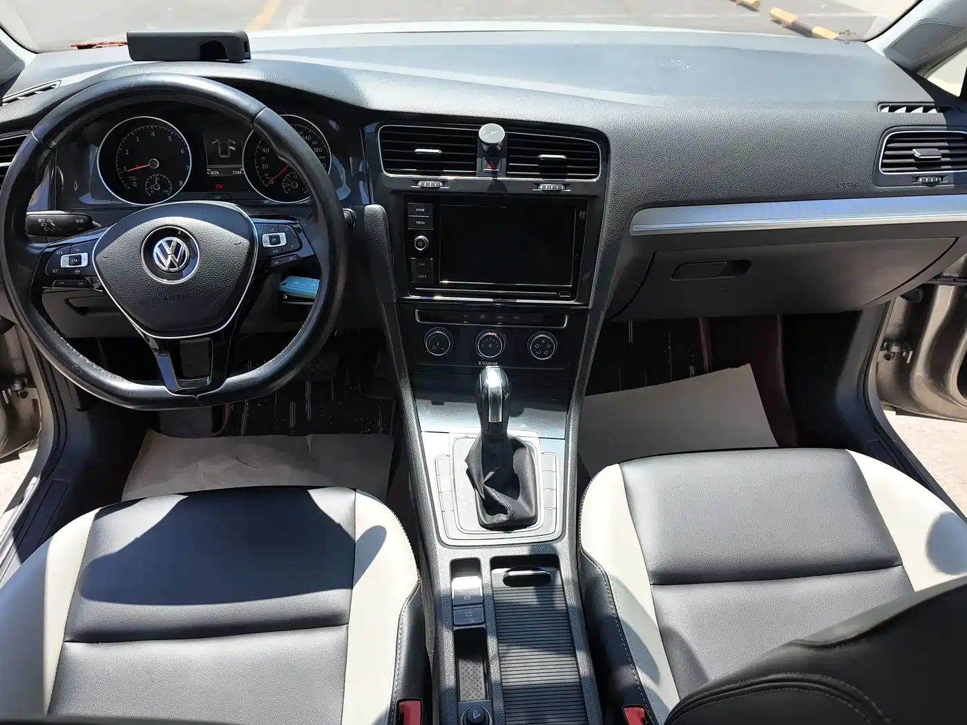 Volkswagen Golf 2019 200TSI DSG Comfort (China V) фото 10