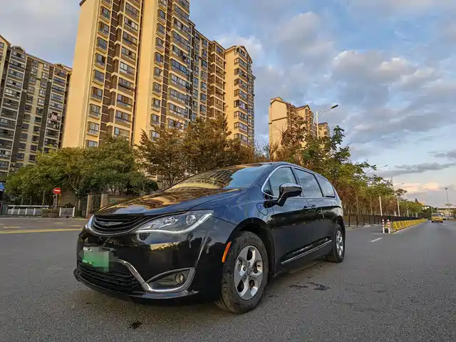  Chrysler Grand Caravan PHEV (Import) 2018 3.6L Plug-in Hybrid