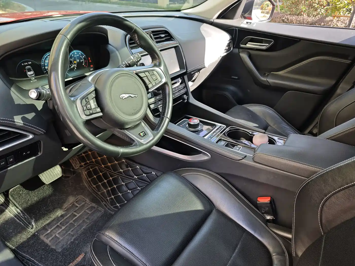 Jaguar F-PACE 2017 2016 2.0T FWD R-Sport Edition
