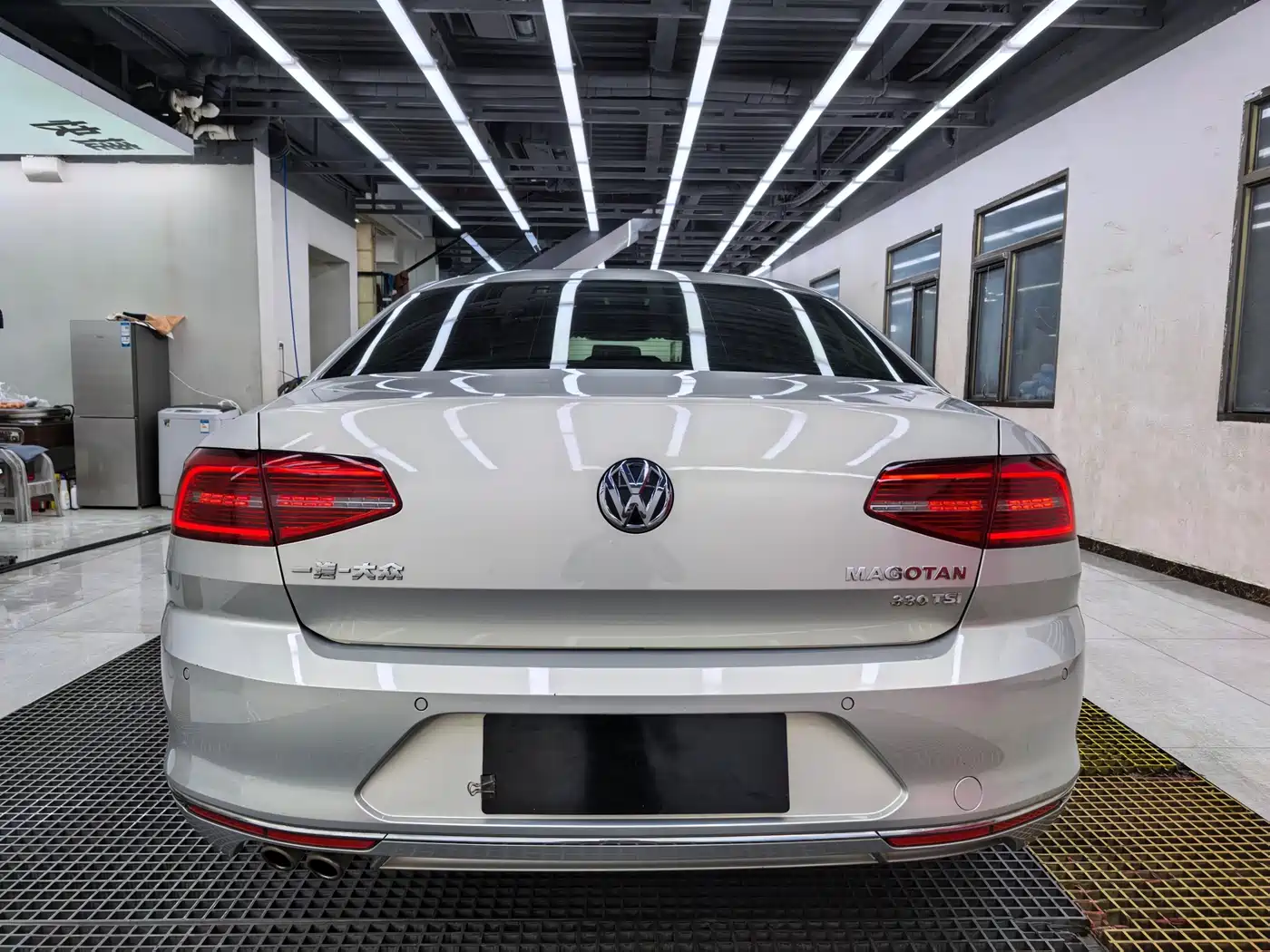 Volkswagen Magotan 2017 330TSI DSG Leading фото 5