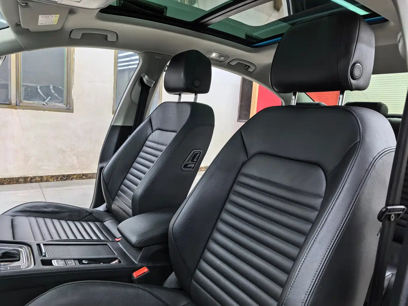 Volkswagen Magotan 2017 330TSI DSG Leading фото 15