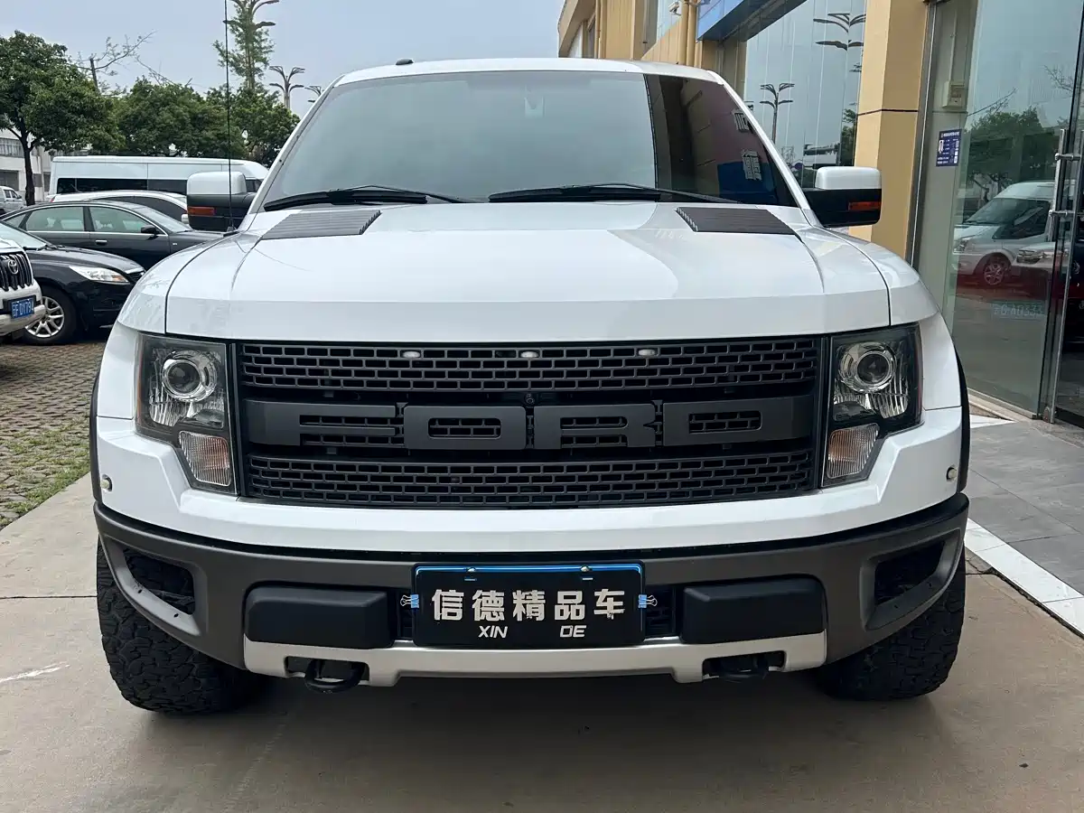 Ford F-150 Raptor 2013 2011 6.2L SVT Raptor SuperCrew