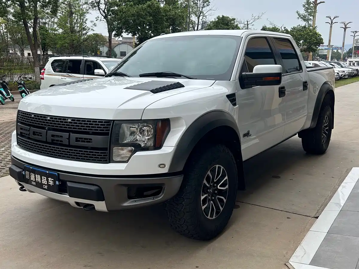 Ford F-150 Raptor 2013 2011 6.2L SVT Raptor SuperCrew