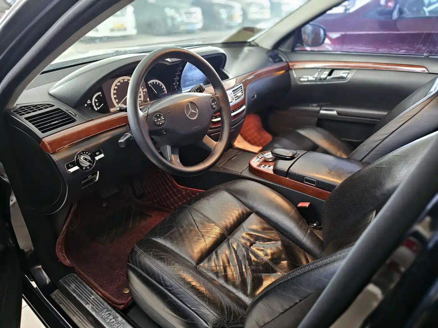 Mercedes-Benz S-Class фото 5