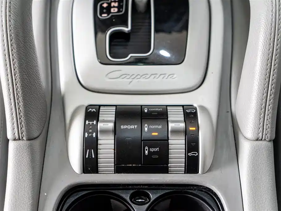 Porsche Cayenne 2007 Model Cayenne S 4.8L фото 14