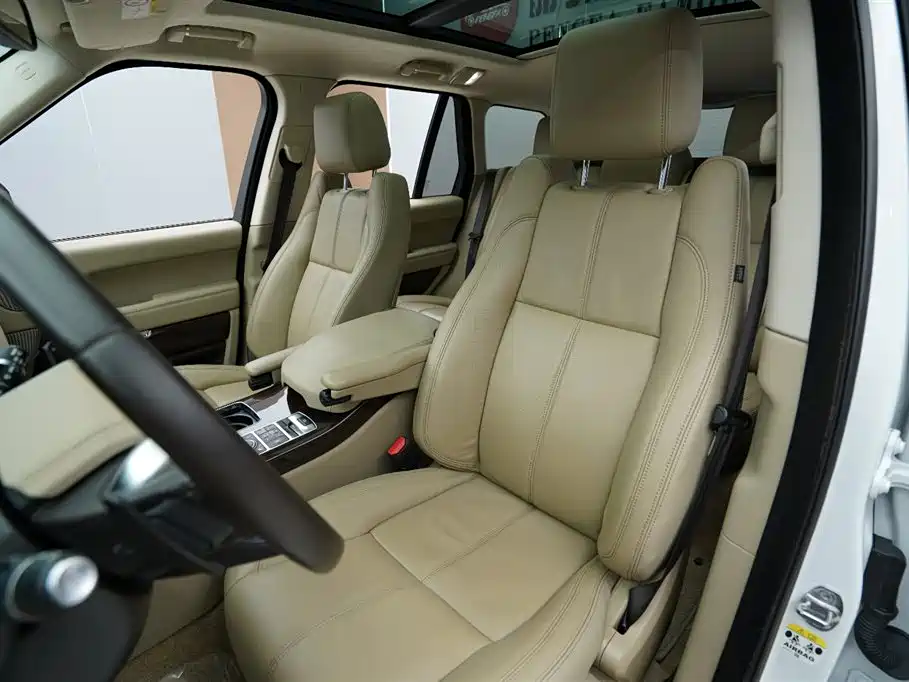 Land Rover Range Rover 2015 3.0 TDV6 Vogue фото 4