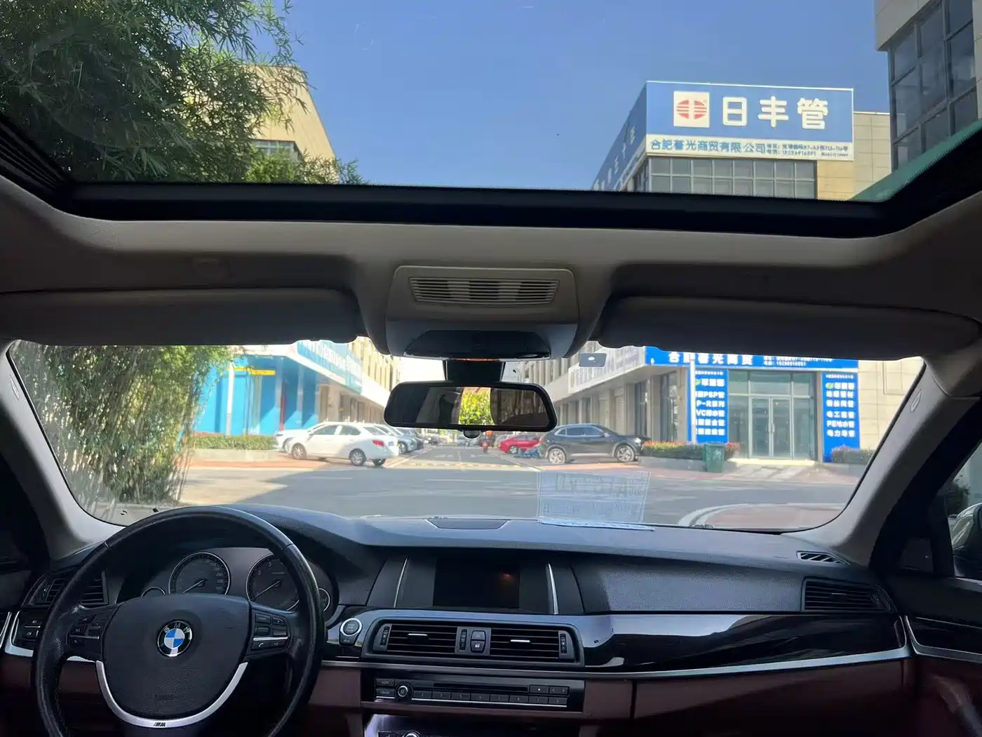 BMW 5 Series 2017 525Li Leading Edition фото 12