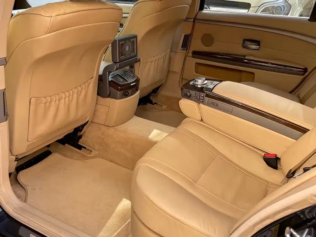 BMW 7 Series 2008 Model 730Li Classic Edition фото 30