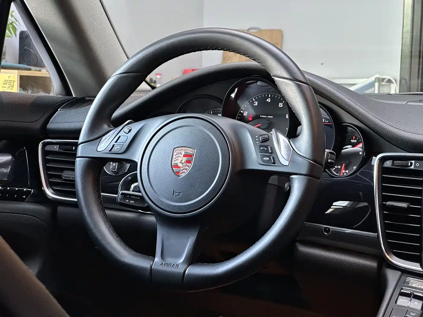 Porsche Panamera 2014 Panamera 4 3.0T фото 12
