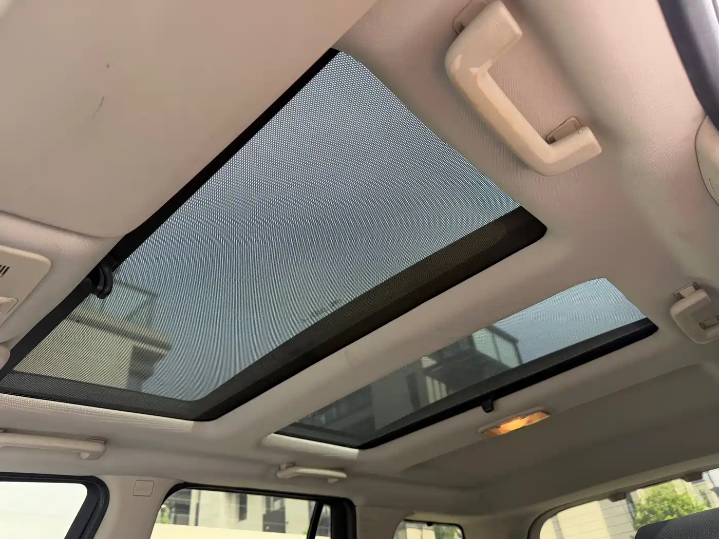 Land Rover Freelander 2 2014 2.0T Si4 SE Gasoline Edition фото 11