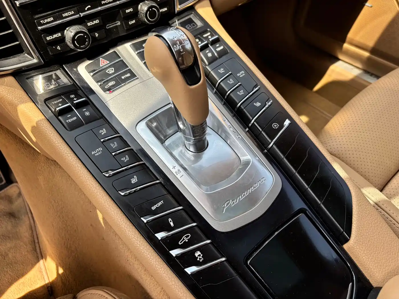Porsche Panamera 2014 Panamera 4 3.0T фото 15