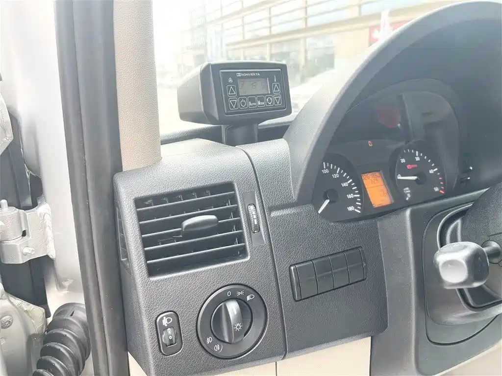 Mercedes-Benz Sprinter 2012 2.1T Jialu Long Wheelbase фото 10