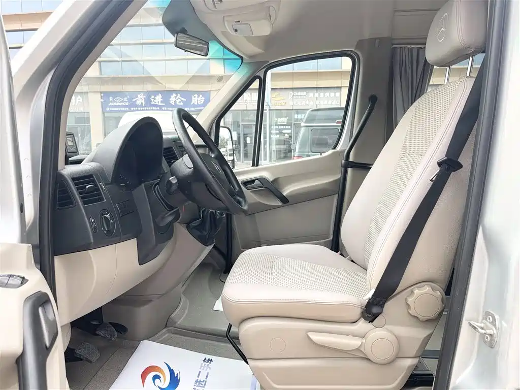 Mercedes-Benz Sprinter 2012 2.1T Jialu Long Wheelbase фото 4