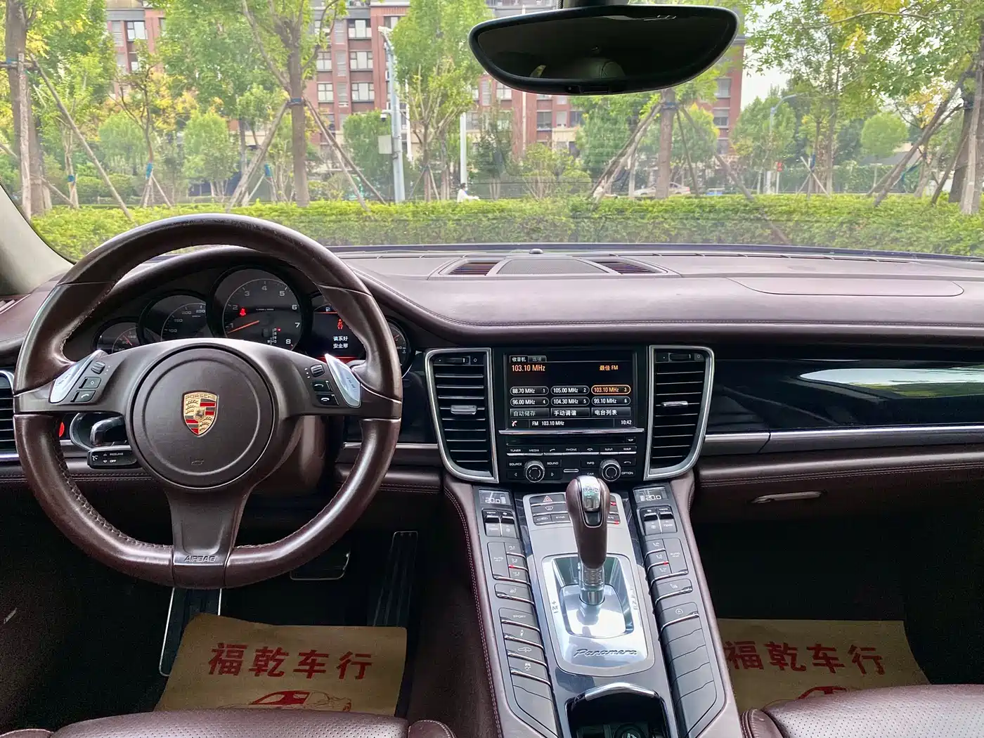 Porsche Panamera 2014 Panamera 4 3.0T фото 20