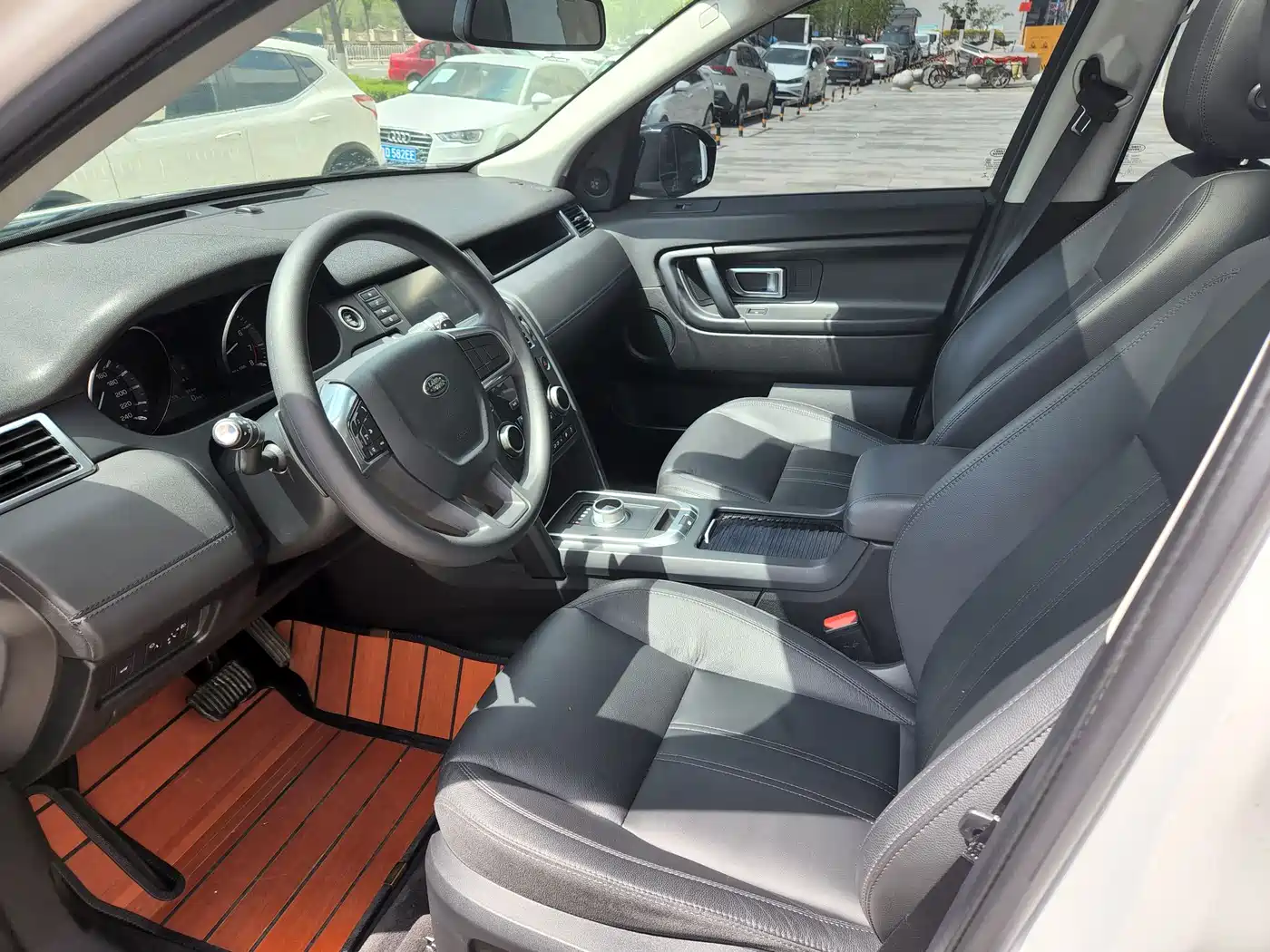 Land Rover Discovery Sport 2016 2.0T S фото 18