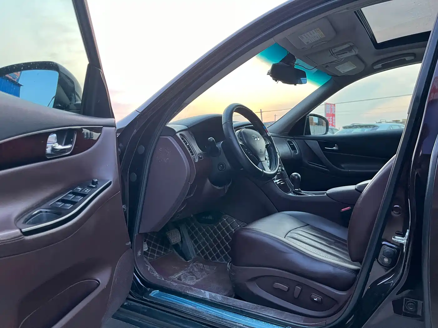 Infiniti EX 2011 2010 Model EX25 Prestige Edition