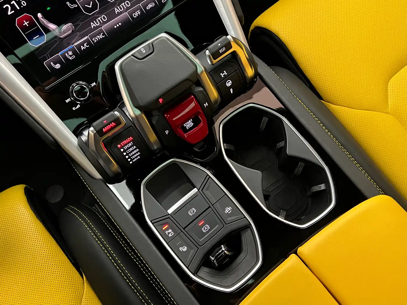 Lamborghini Urus 2021 4.0T V8 фото 15