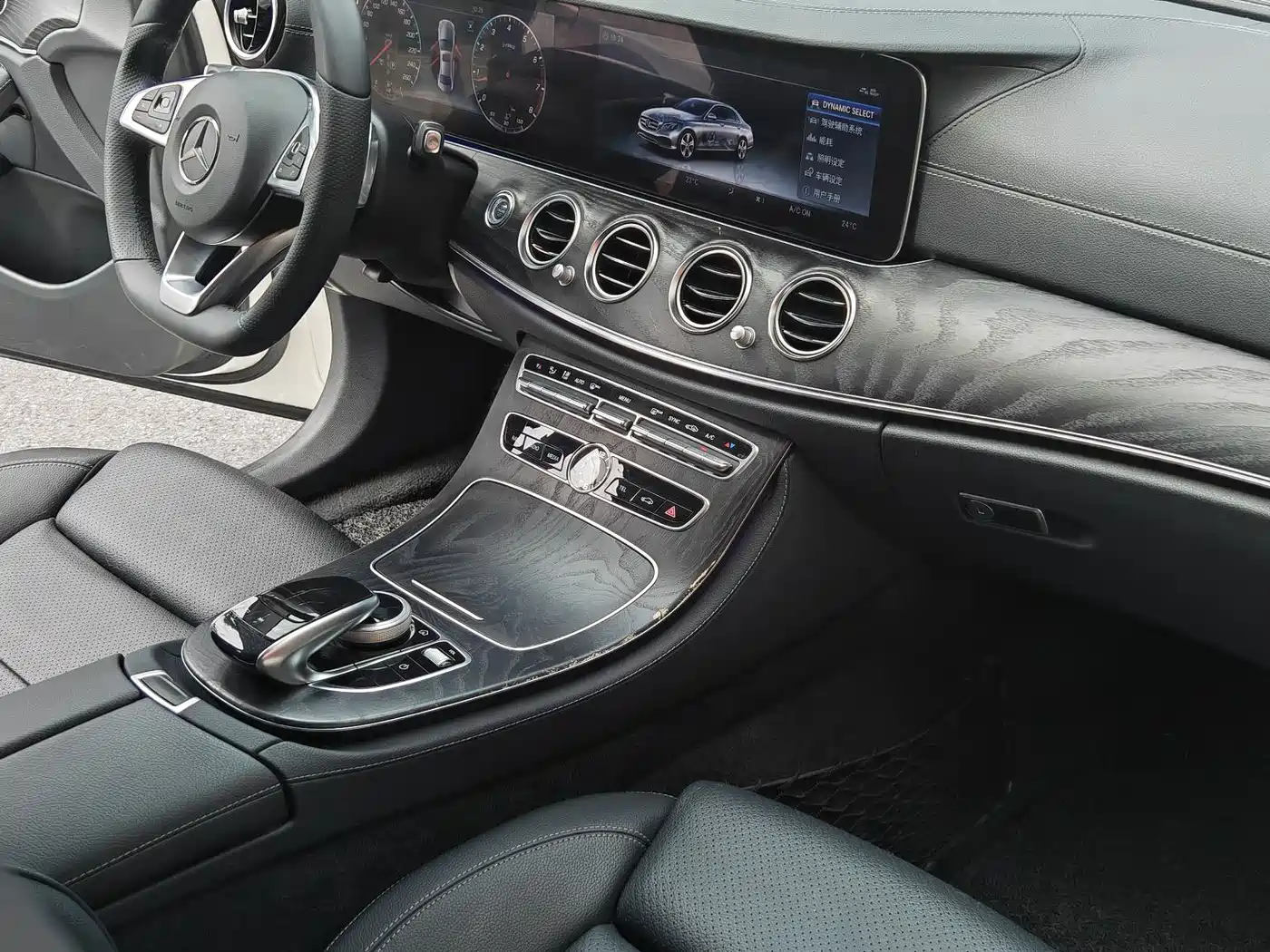 Mercedes-Benz E-Class 2018 E 200 L Sport фото 16