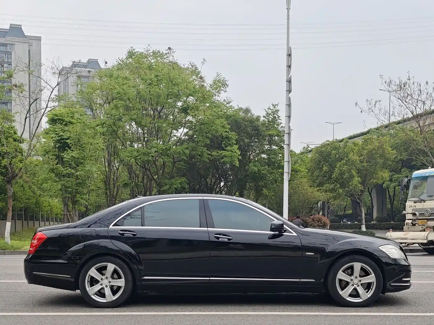 Mercedes-Benz S-Class 2010 Model S 400 L HYBRID фото 6