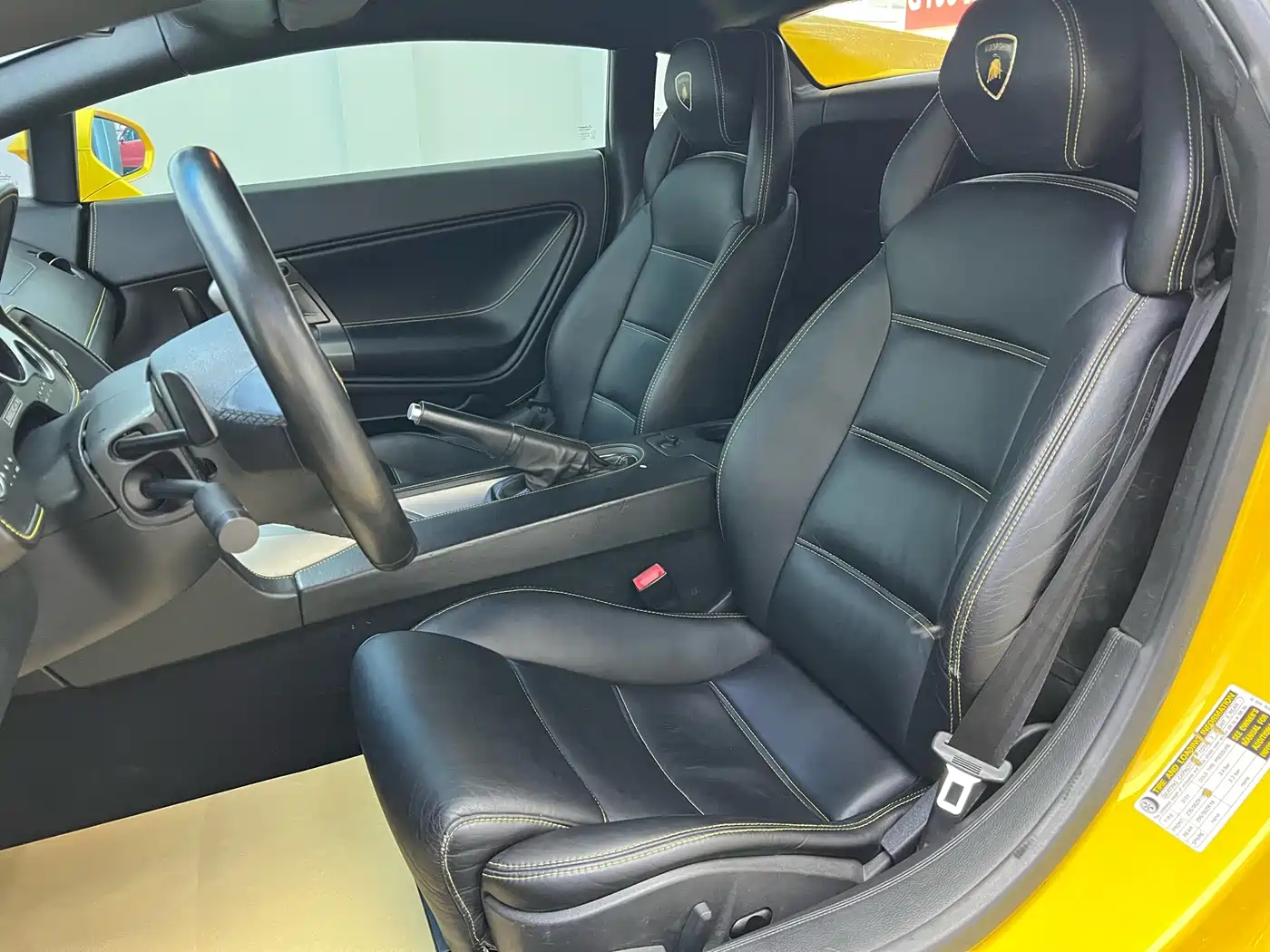 Lamborghini Gallardo 2011 Lamborghini Gallardo LP 560-4 Bicolore фото 8