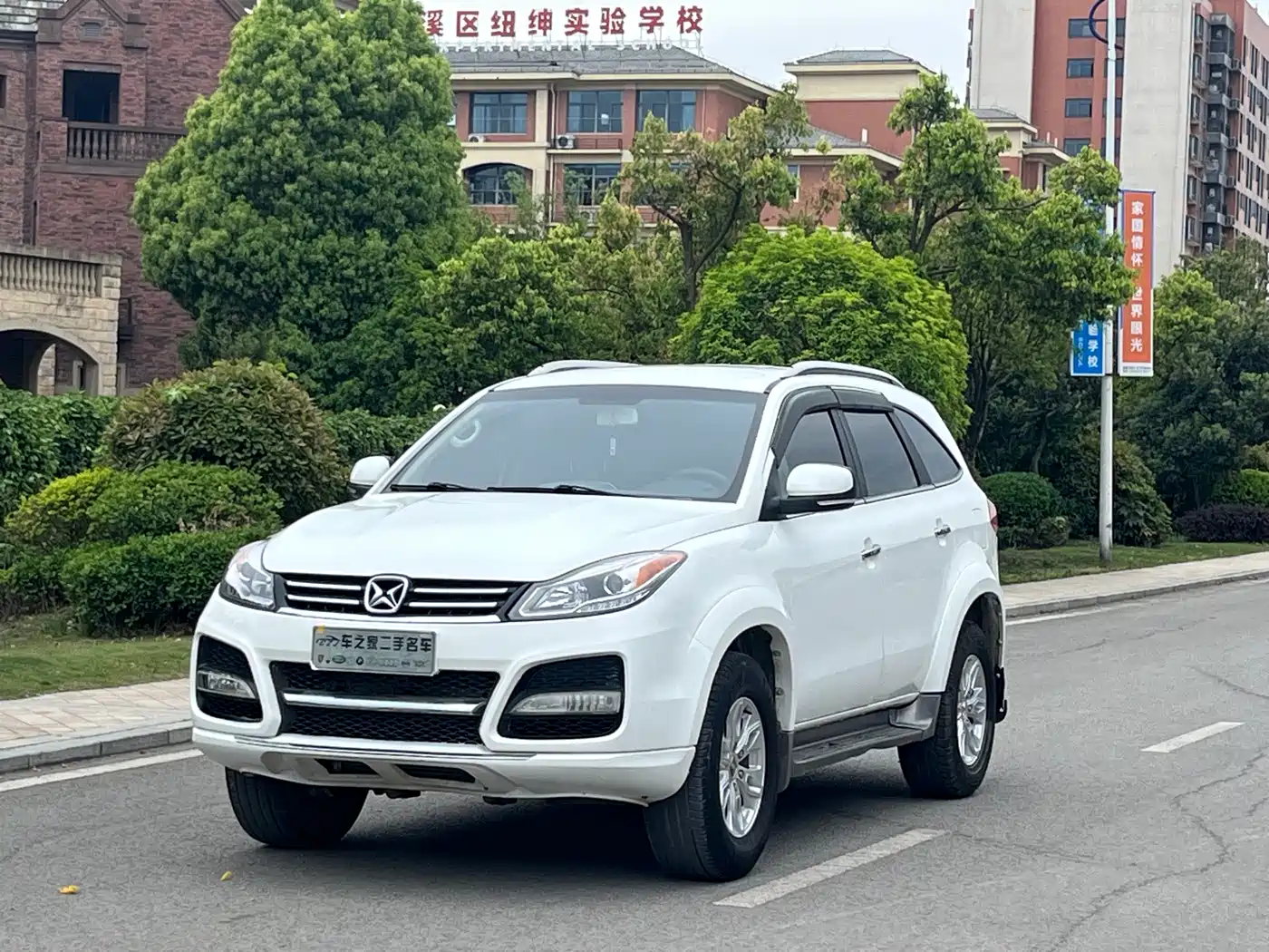 Jiangling Yusheng S350 2014 2013 2.4T Automatic 2WD Diesel Premium Luxury 5-seater
