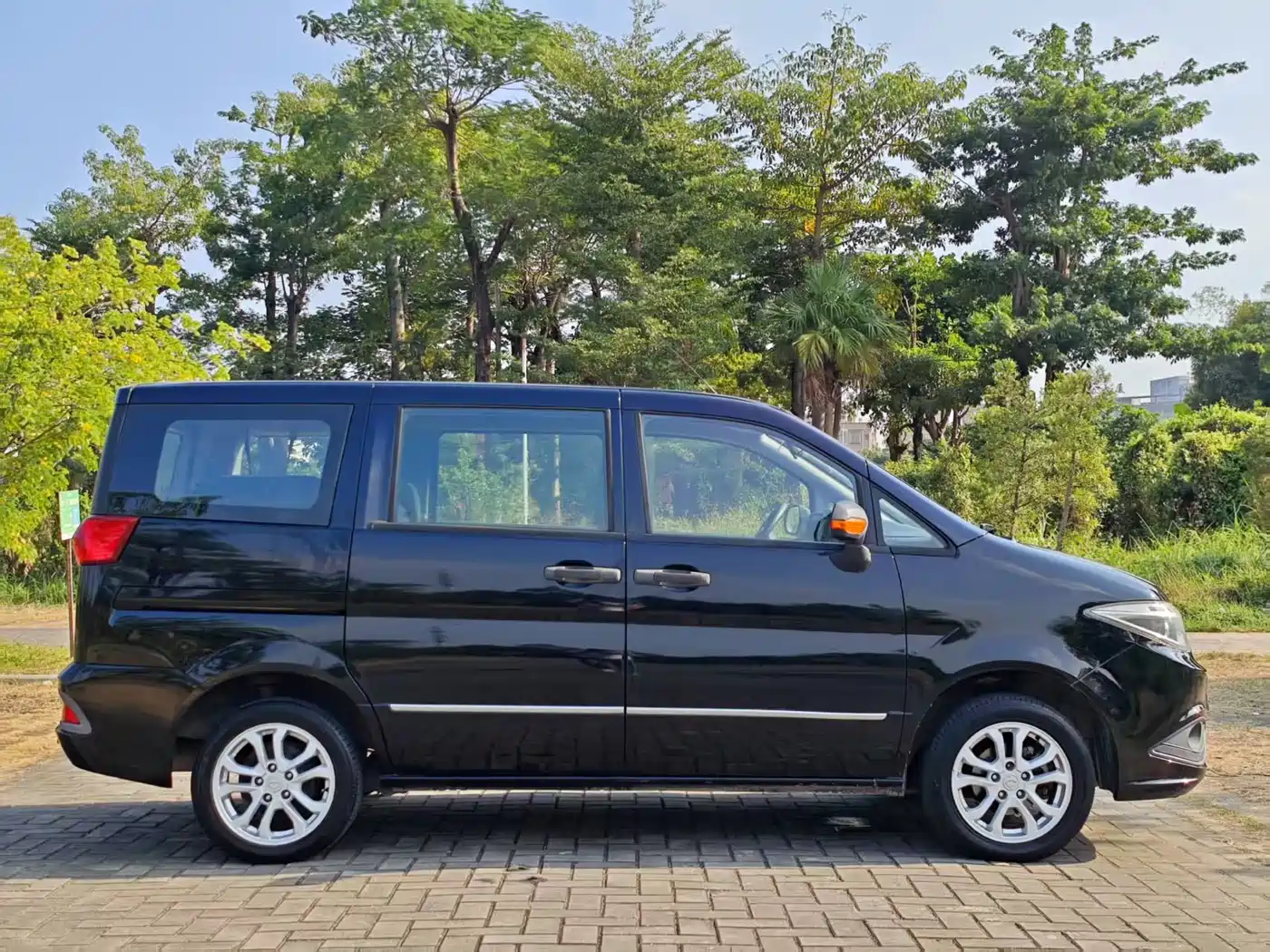 Dongfeng ZNA Shuaike 2016 2016 1.5L Manual Comfort