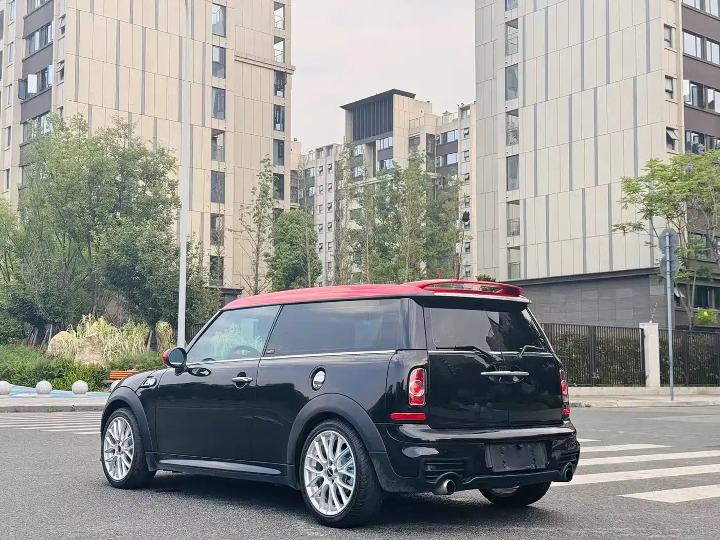 MINI CLUBMAN 2012 Model 1.6T COOPER S China Mission Edition фото 8