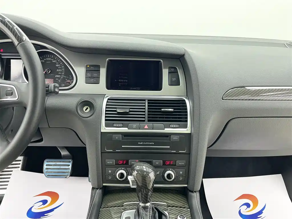 Audi Q7 2010 Model 6.0 V12 TDI Flagship фото 11