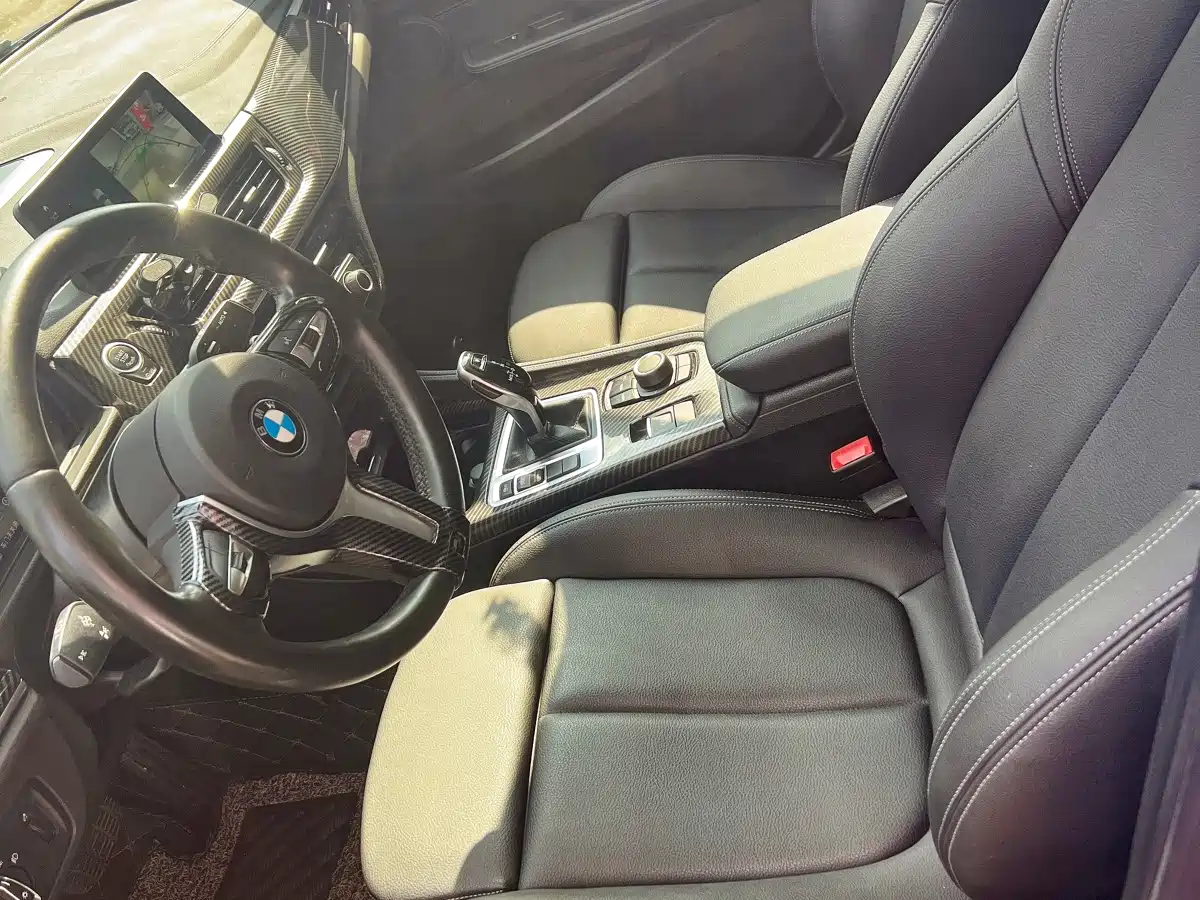 BMW 1 Series 2020 Model 120i M Sport Package фото 7