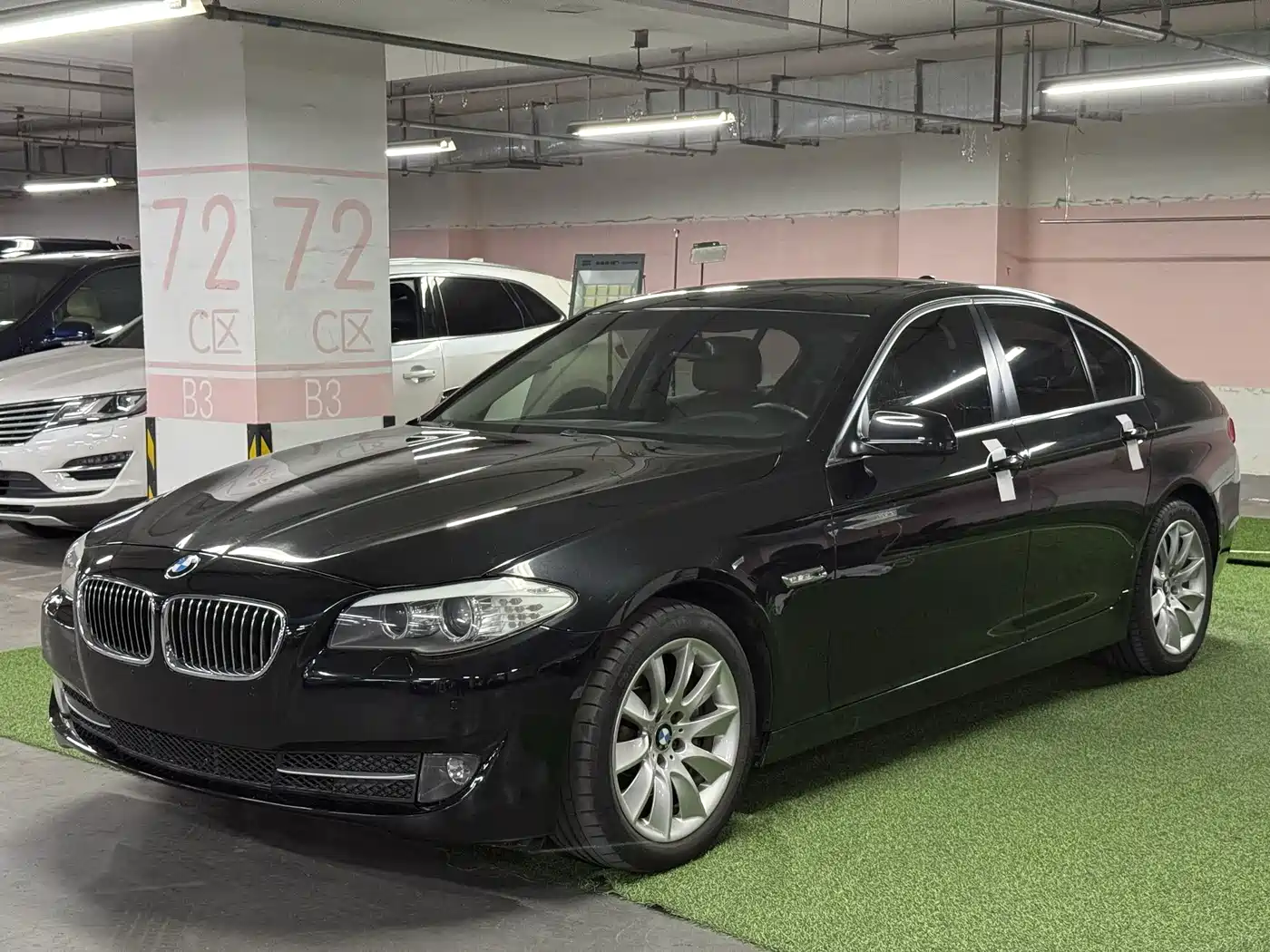 BMW 5 Series (Import) 2011 535i Luxury Sport