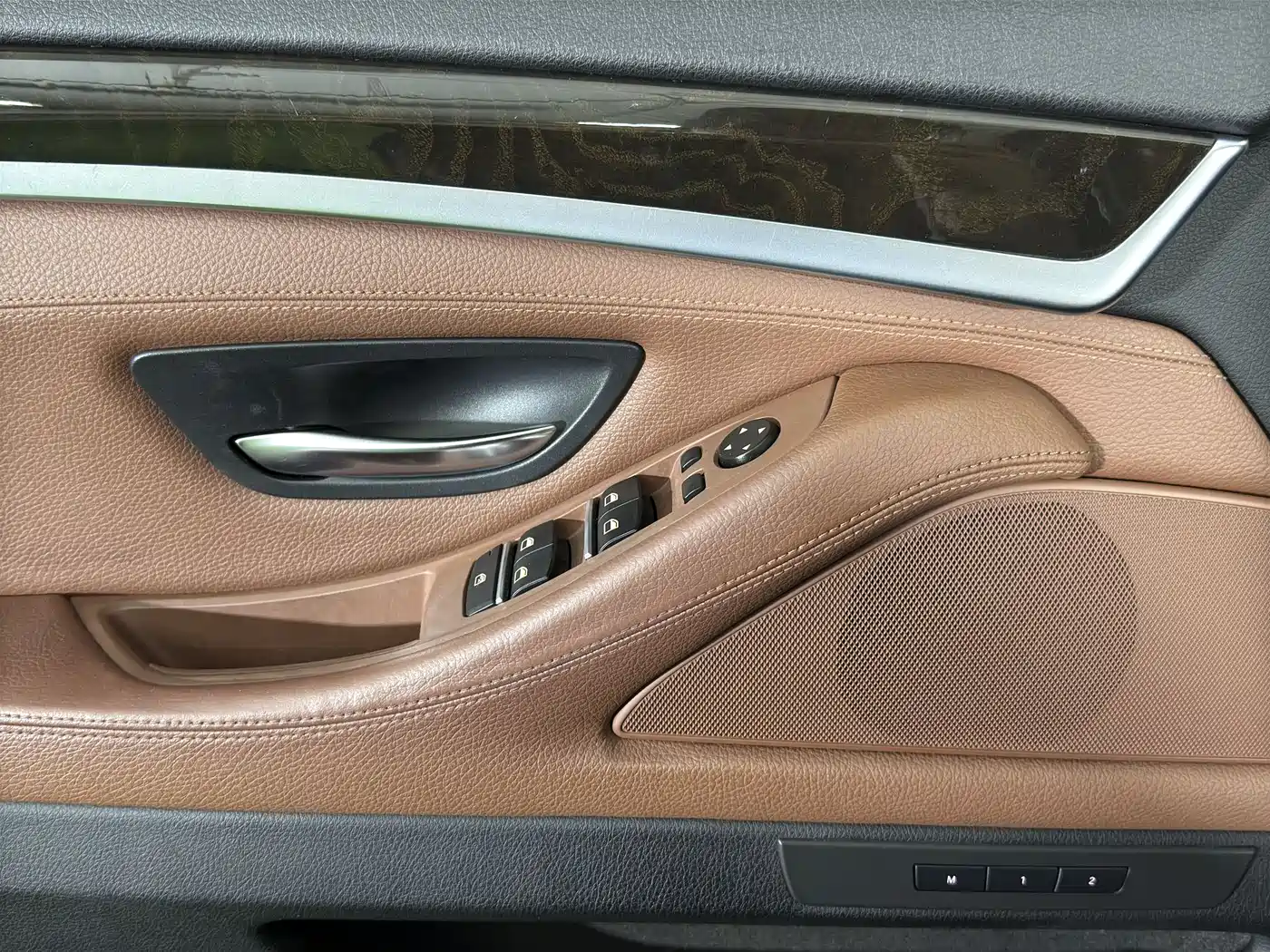 BMW 5 Series (Import) 2011 535i Luxury Sport фото 7